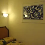 Ξενοδοχείο Little Palace 2*