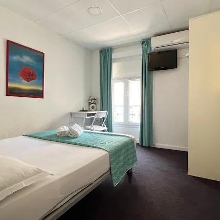 מלון Little Palace 2*