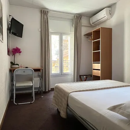 Little Palace فندق كان