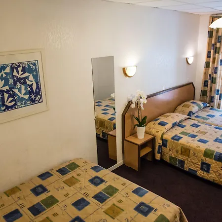 Little Palace Hotell 2*