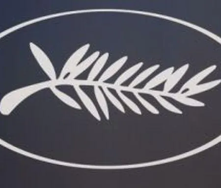 Little Palace מלון