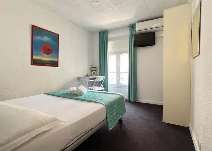 Otel Little Palace 2*