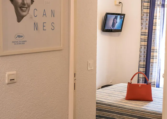 Otel Little Palace 2*