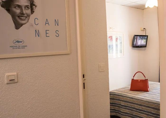 Otel Little Palace 2*